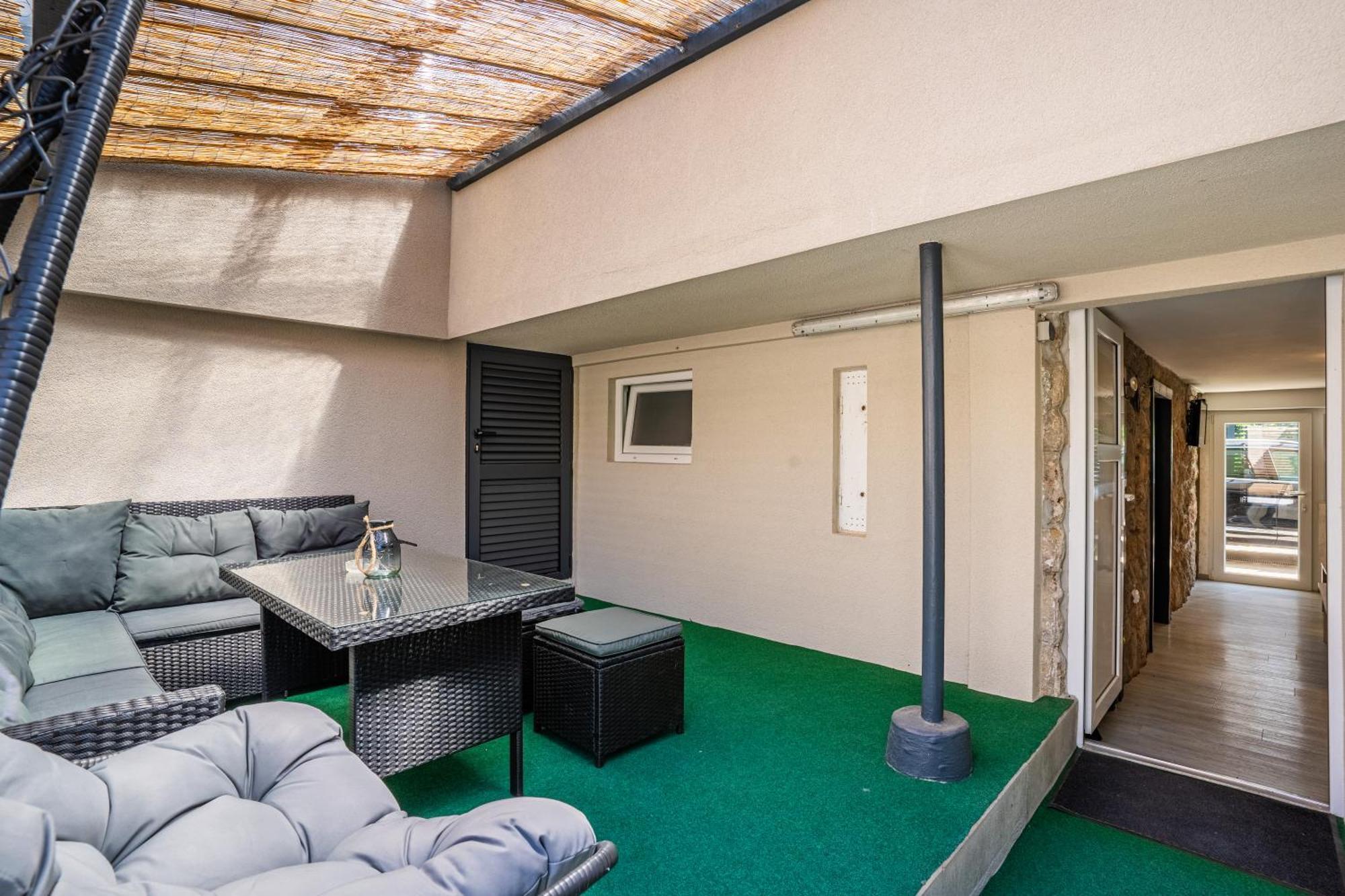 Kuca Matanovic Apartment Cres Exterior photo